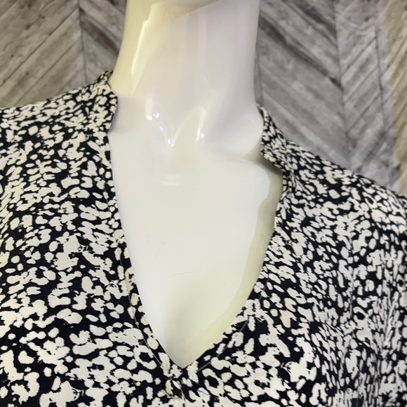 Zara Black White Print V-Neck Ruffle Bottom Shift mini Dress medium - Picture 4 of 8